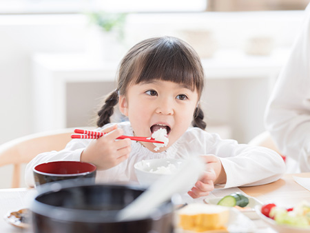 食事の時間・回数を決めましょう